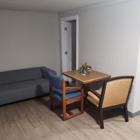 פורטלנד Parkrose Inn And Suites מראה חיצוני תמונה