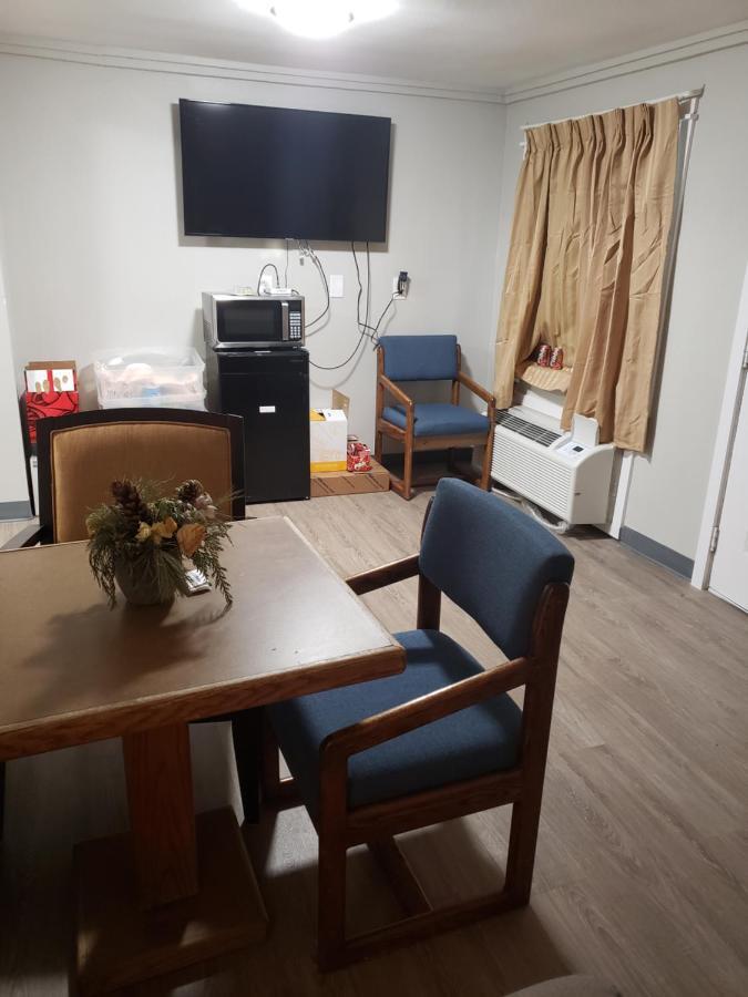 פורטלנד Parkrose Inn And Suites מראה חיצוני תמונה